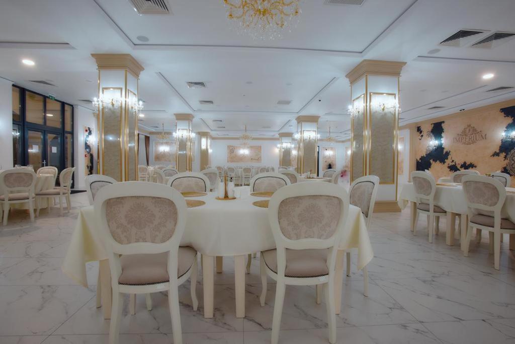Hotel Imperium Botiz Eksteriør billede